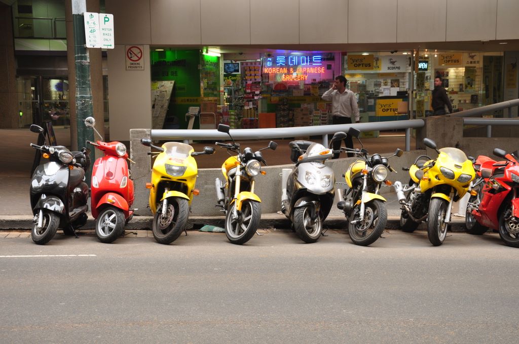Motorbikes and scooters in Sydney CBD